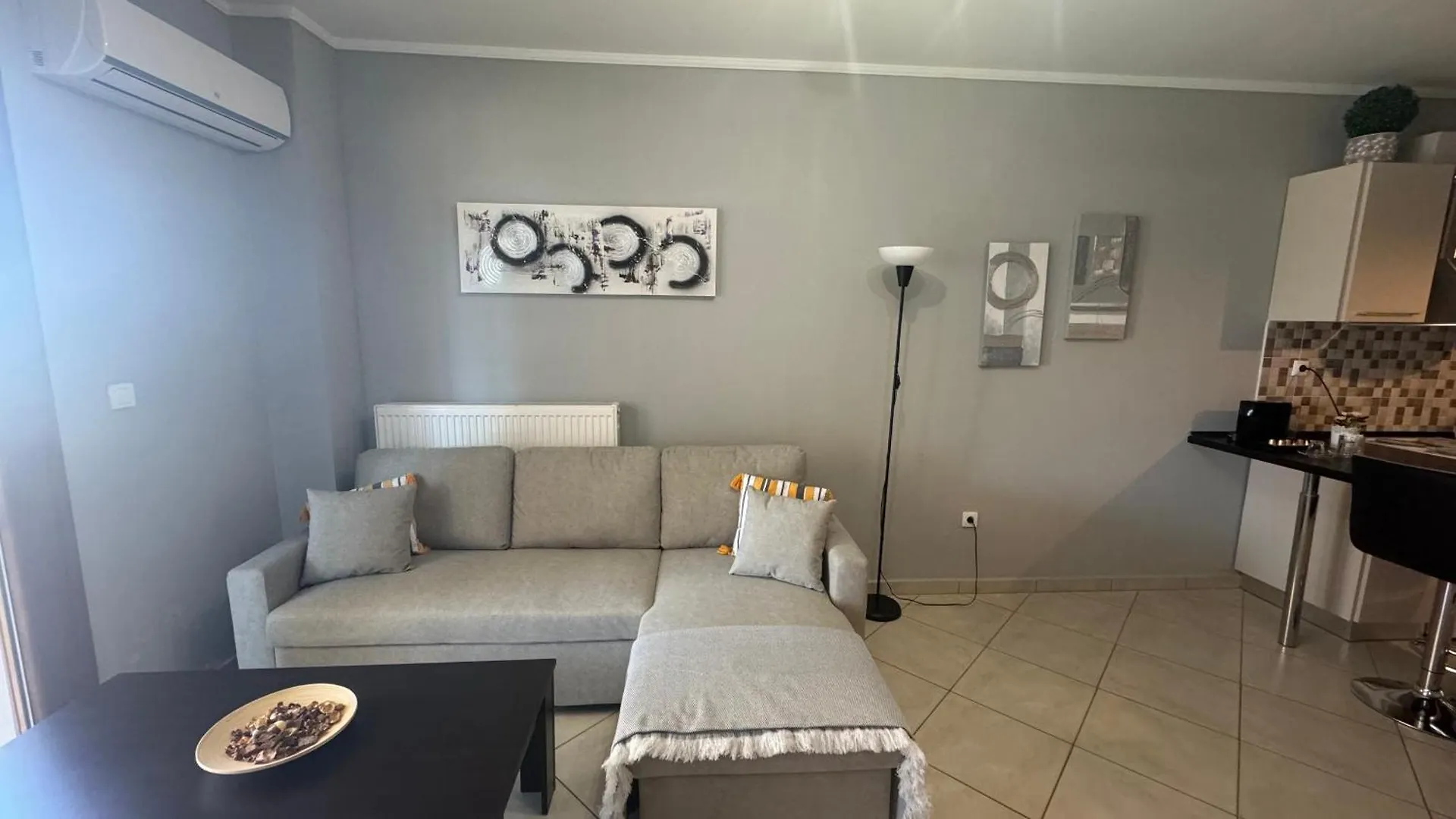 Mf Apartment Nea Kallikrateia اليونان